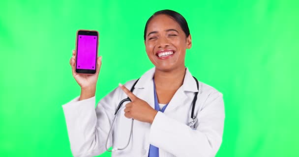 Телефон Врач Женщина Указывающие Зеленый Экран Здравоохранении Контакте Телездоровье Лицо — стоковое видео