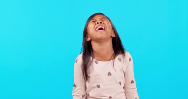 Pleurer Triste Enfant Sur Écran Vert Avec Une Crise Isolée — Video