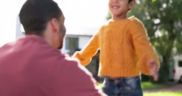 Otec Syn Objetí Sblížení Venku Šťastný Kvalitní Čas Spolu Láska — Stock video