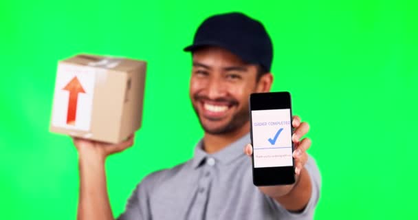 Asijský Muž Box Telefon Zelené Obrazovce Pro Dokončenou Platbu Pozadí — Stock video