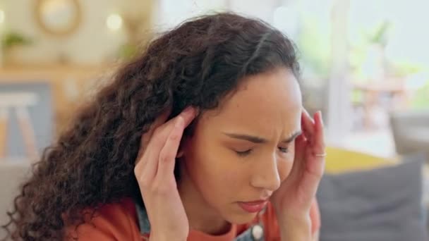Женщина Головная Боль Боль Доме Стресса Проблемы Психическим Здоровьем Усталости — стоковое видео