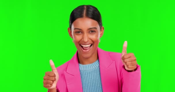 Pulgares Hacia Arriba Sonrisa Cara Mujer Pantalla Verde Para Apoyo — Vídeos de Stock
