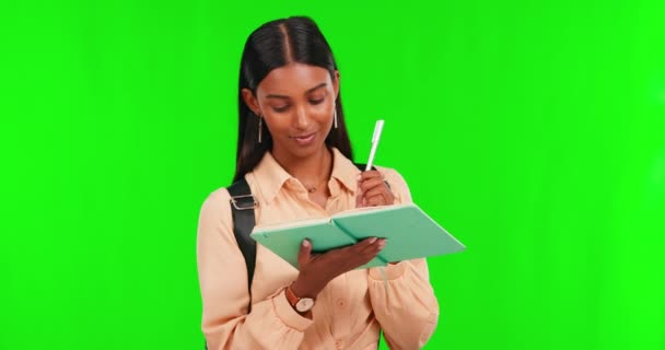 绿色屏幕 女性和学生的写作 想法和灵感与知识 时间表和动机在工作室的背景 具有创造力 规划和日记的女性个人 笔记本和女孩 — 图库视频影像