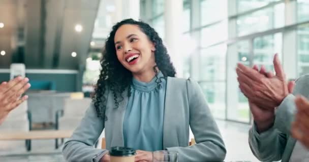 비즈니스 사람들 박수와 성공을위한 목표와 우승자 축하와 여성과 남성의 — 비디오