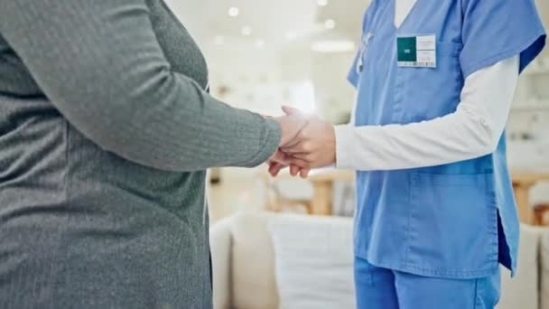 Personas Cogidas Mano Enfermeras Confianza Con Apoyo Bondad Con Cuidado — Vídeos de Stock