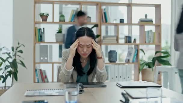 Mujer Asiática Dolor Cabeza Estrés Depresión Ansiedad Lapso Tiempo Caos — Vídeos de Stock