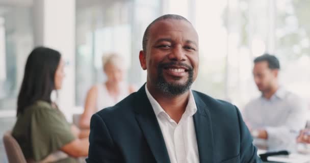 Černoch Tvář Nebo Senior Leader Šťastný Pro Firemní Kariéru Finanční — Stock video