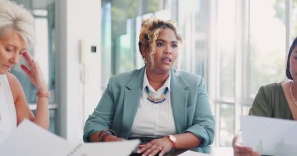 Gente Negocios Estrés Reunión Dolor Cabeza Oficina Para Agotamiento Mujer — Vídeos de Stock