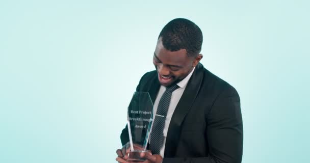 Удача Награда Счастливый Бизнесмен Успехом Корпоративные Цели Завоевания Трофея Похвалу — стоковое видео