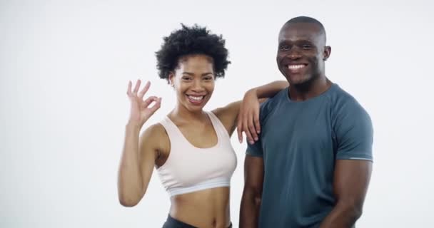 Чоловік Жінка Добре Знак Вправ Студії Обличчям Тренувань Оздоровлення Або — стокове відео
