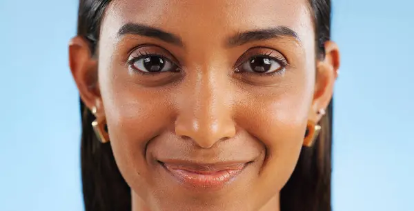 Face Smile Woman Beauty Skin Glow Wellness Positive Attitude Natural — Stock Photo, Image