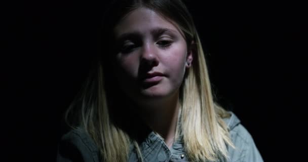 Женщина Напуганная Похищенная Жертва Кричала Стресса Страха Опасности Терроризма Ужаса — стоковое видео