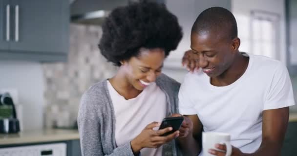 Domů Kontakt Černý Pár Mobilem Láska Spojení Sociálními Médii Internet — Stock video