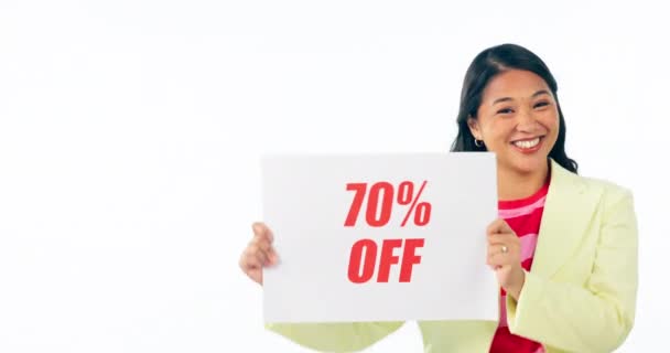 Satış Poster Mutlu Kadın Beyaz Arka Planda Indirim Anlaşma Duyuru — Stok video