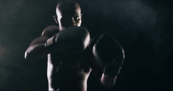 Atleta Boxeador Africano Luchador Con Poder Para Aptitud Práctica Mma — Vídeos de Stock