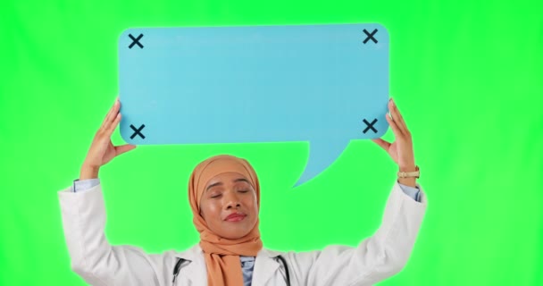 Μουσουλμάνα Γυναίκα Γιατρός Και Ομιλία Φούσκα Στην Πράσινη Οθόνη Για — Αρχείο Βίντεο