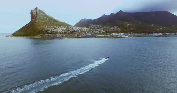 Dron Oceán Nebo Moře Motorovým Člunem Vlny Pro Cestování Dovolenou — Stock video
