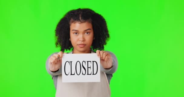 Pantalla Verde Cara Mujer Letrero Cerrado Estudio Con Crisis Económica — Vídeos de Stock