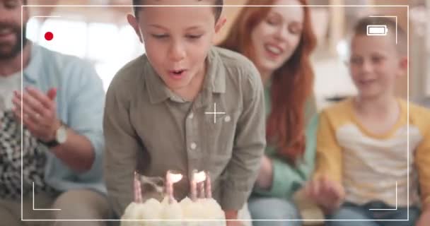 Verjaardagsfeest Familie Kinderen Camera Voor Viering Applaus Gelukkige Ouders Ondersteunen — Stockvideo