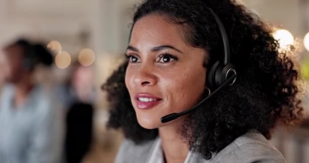Call Center Wsparcie Zestaw Słuchawkowy Afrykańskiej Konsultantki Rozmawia Wezwanie Pomoc — Wideo stockowe