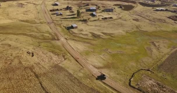 Caminho Terra Campo Viagem Carro Visão Aérea Drone Natureza Terras — Vídeo de Stock