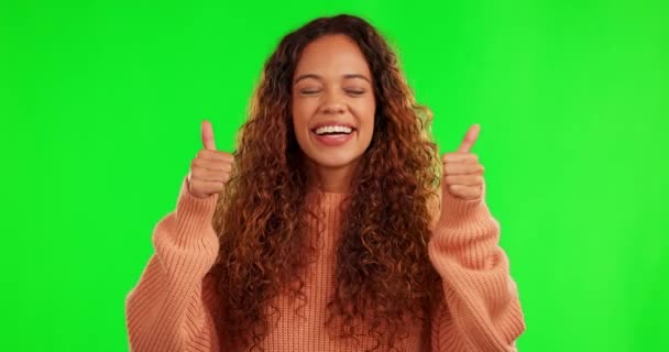Lycklig Kvinna Ansikte Och Tummen Upp För Framgång Grön Skärm — Stockvideo