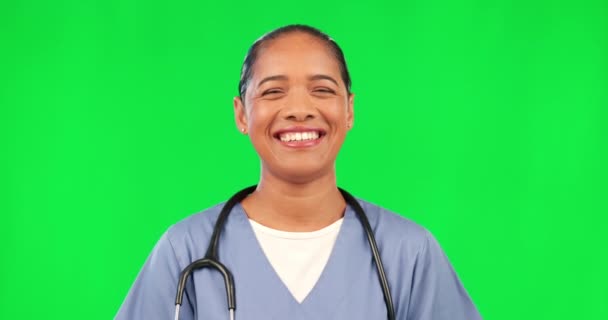 Sağlık Hizmetleri Hemşire Kadın Yeşil Ekranda Mutlu Olumlu Bir Zihniyetle — Stok video