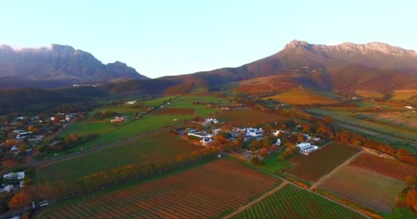 Azienda Agricola Montagna Paesaggio Rurale Drone Con Natura Colture Verde — Video Stock