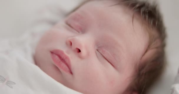 Bebê Dormindo Rosto Berçário Com Manhã Cochilar Sonhar Com Recém — Vídeo de Stock