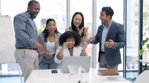 Mujer Aplaudiendo Emocionado Gente Negocios Con Éxito Metas Logro Objetivo — Vídeo de stock