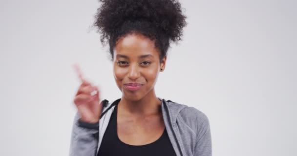 Secreto Cara Mujer Con Dedo Los Labios Estudio Para Signo — Vídeos de Stock