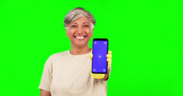 Zelená Obrazovka Telefon Nebo Starší Šťastná Žena Maketou Úklidové Služby — Stock video