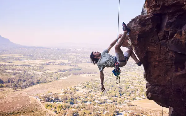 Esportes Escalada Corda Com Homem Montanha Para Fitness Aventura Desafio — Fotografia de Stock