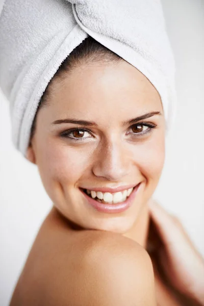 Happy Skincare Woman Towel Studio Health Wellness Natural Face Routine — Stock Photo, Image
