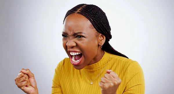 Mujer Enojada Negra Rostro Frustrado Con Gritos Gritos Gritos Fondo — Foto de Stock