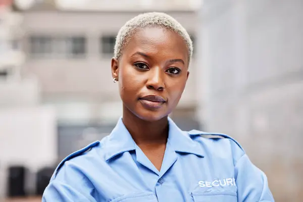 Portret Kobieta Ochroniarz Mieście Nadzoru Bezpieczeństwa Patrolu Stróże Prawa Ochroniarz — Zdjęcie stockowe