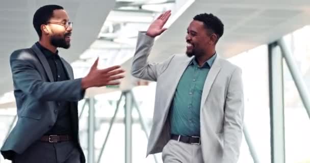 African Business Men Handshake Respect Smile Solidarity Teamwork Office Corridor — Stock Video