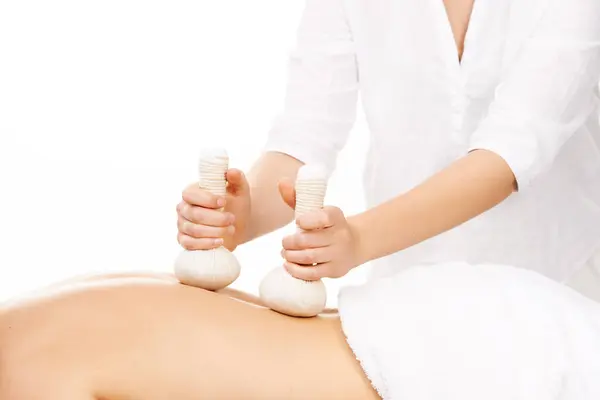 Spa Impacco Caldo Massaggiatrice Massaggi Trattamenti Cura Del Salone Asciugamano — Foto Stock