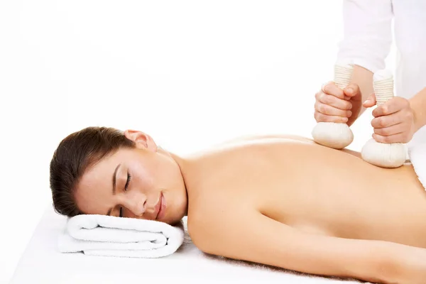 Spa Compresse Chaleur Femme Pour Massage Traitement Dos Soins Salon — Photo