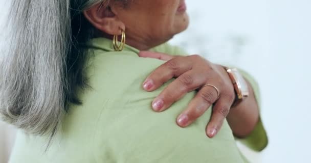 Senior Žena Nebo Masážní Rameno Proti Bolesti Zranění Nebo Ortopedické — Stock video