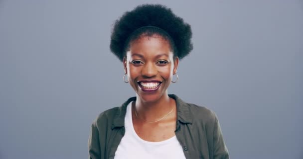 Donna Africana Pollice Successo Vincendo Grazie Voto Supporto Come Emoji — Video Stock