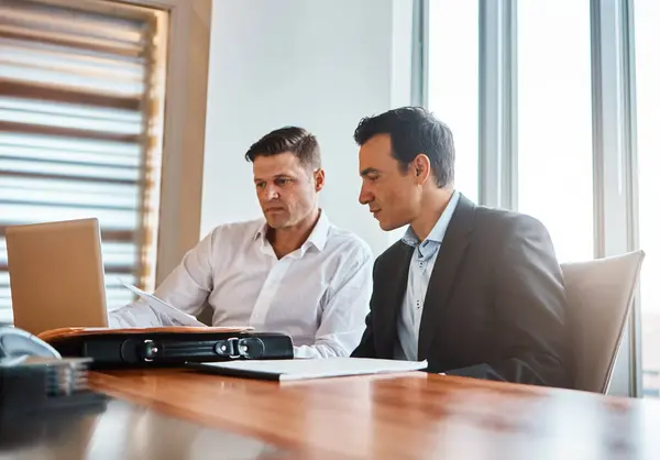 Your Idea Stand Apart Two Businessmen Having Discussion While Sitting — Stock Photo, Image