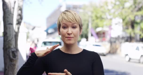 Colloquio Donna Faccia Parlare Strada Con Domanda Mammografia Esame Indagine — Video Stock