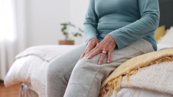 Diz Ağrısı Eller Eklem Iltihabı Eklem Ağrısı Osteoporoz Olan Yaşlı — Stok video