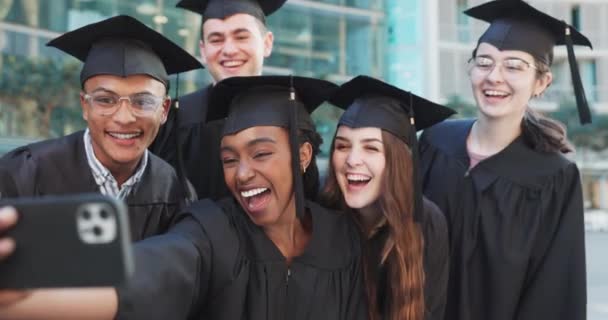 Diplomati Selfie Gruppi Studenti Del College Campus Universitario Imparando Successo — Video Stock
