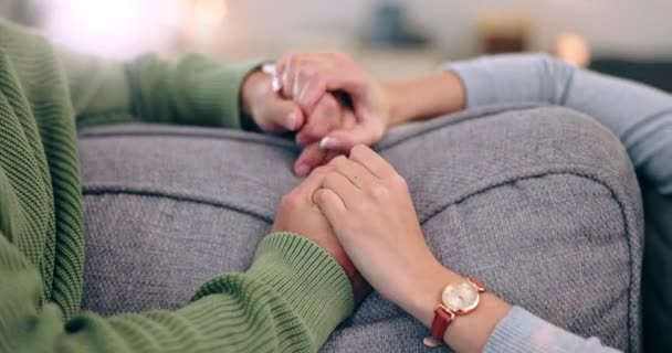 Casa Close Casal Mãos Dadas Apoio Casamento Com Confiança Relacionamento — Vídeo de Stock