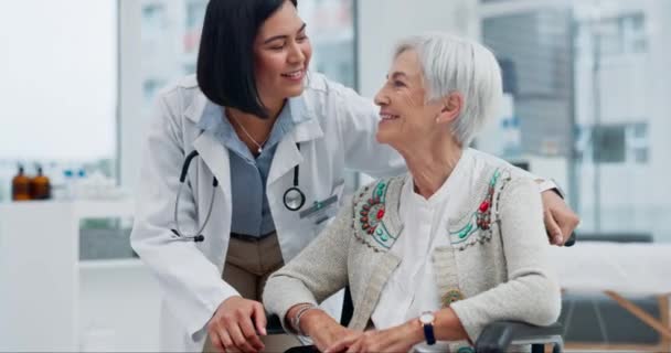 Senior Woman Patient Doctor Smile Face Kindness Consultation Hug Healthcare — Stock Video