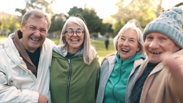 Selfie Ældre Mennesker Smil Med Glæde Parken Wellness Fitness Eller – Stock-video