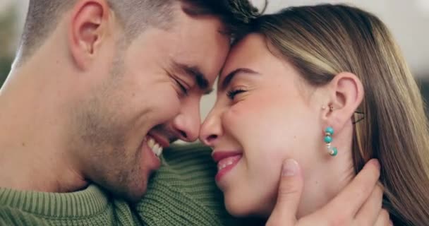 Homlok Mosoly Pár Szeretettel Házasság Kapcsolat Romantikával Kötődés Szeretet Együtt — Stock videók
