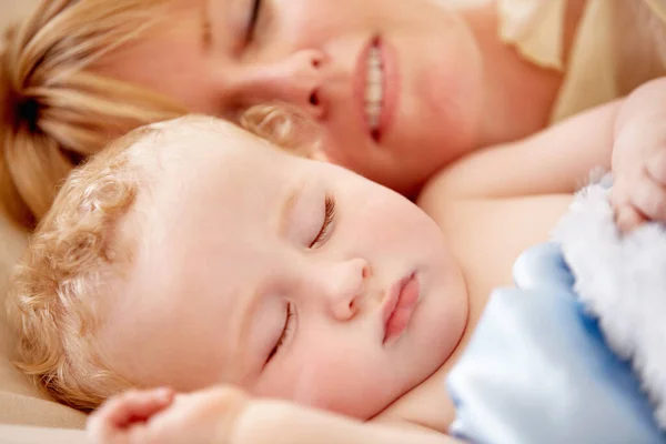 Sleeping Mom Calm Baby Bed Together Peace Happiness Love Infant Stock Picture